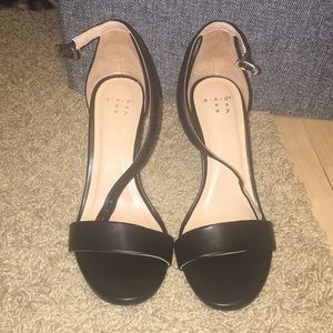 Like new size 6 black open toe heels